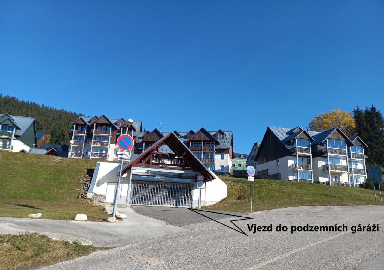 Horni Misecky Apartman E25 U Sjezdovky, Max 6 Osob المظهر الخارجي الصورة